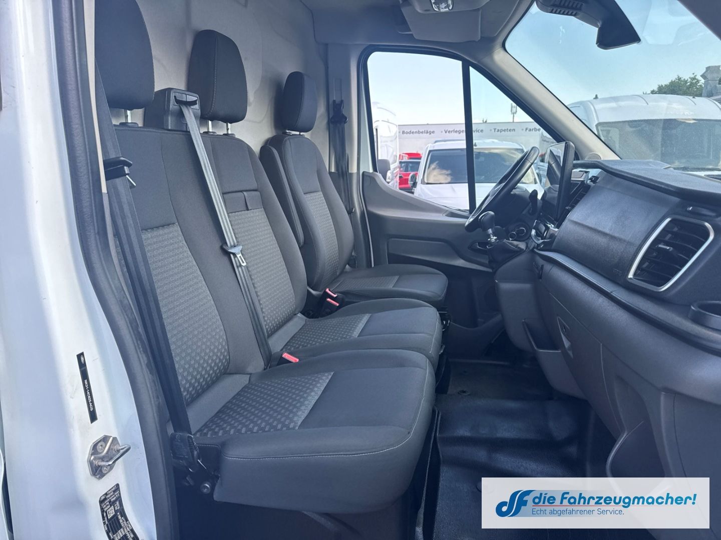 Fahrzeugabbildung Ford Transit Kasten 350 L2 Trend Klimaautom DAB Totwi