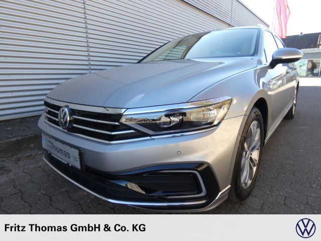 Volkswagen Passat Variant 1.4 TSI DSG GTE LED Navi Pano RKa