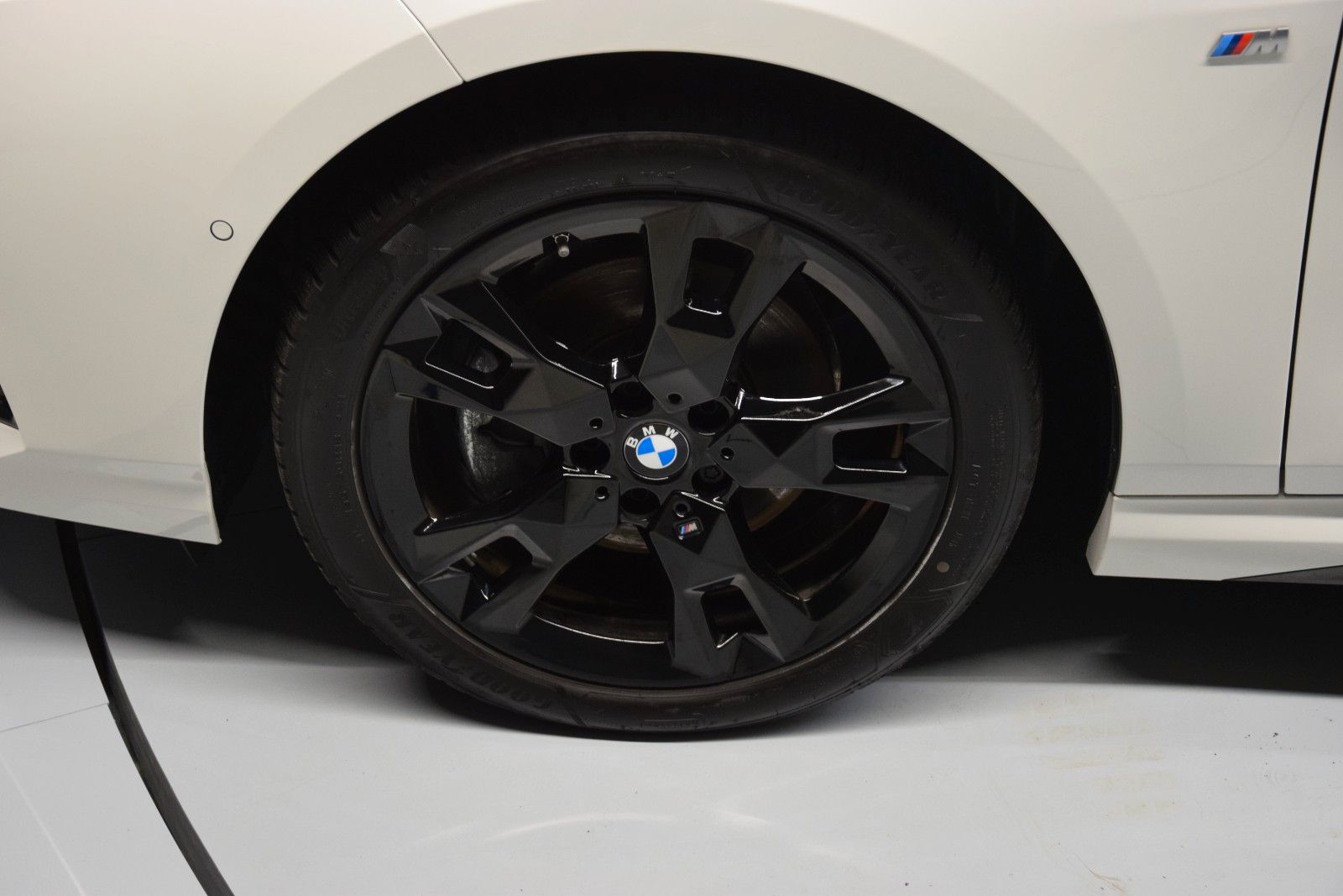 Fahrzeugabbildung BMW 118 d M Sport Pano Ambiente LED Kamera Alcantara