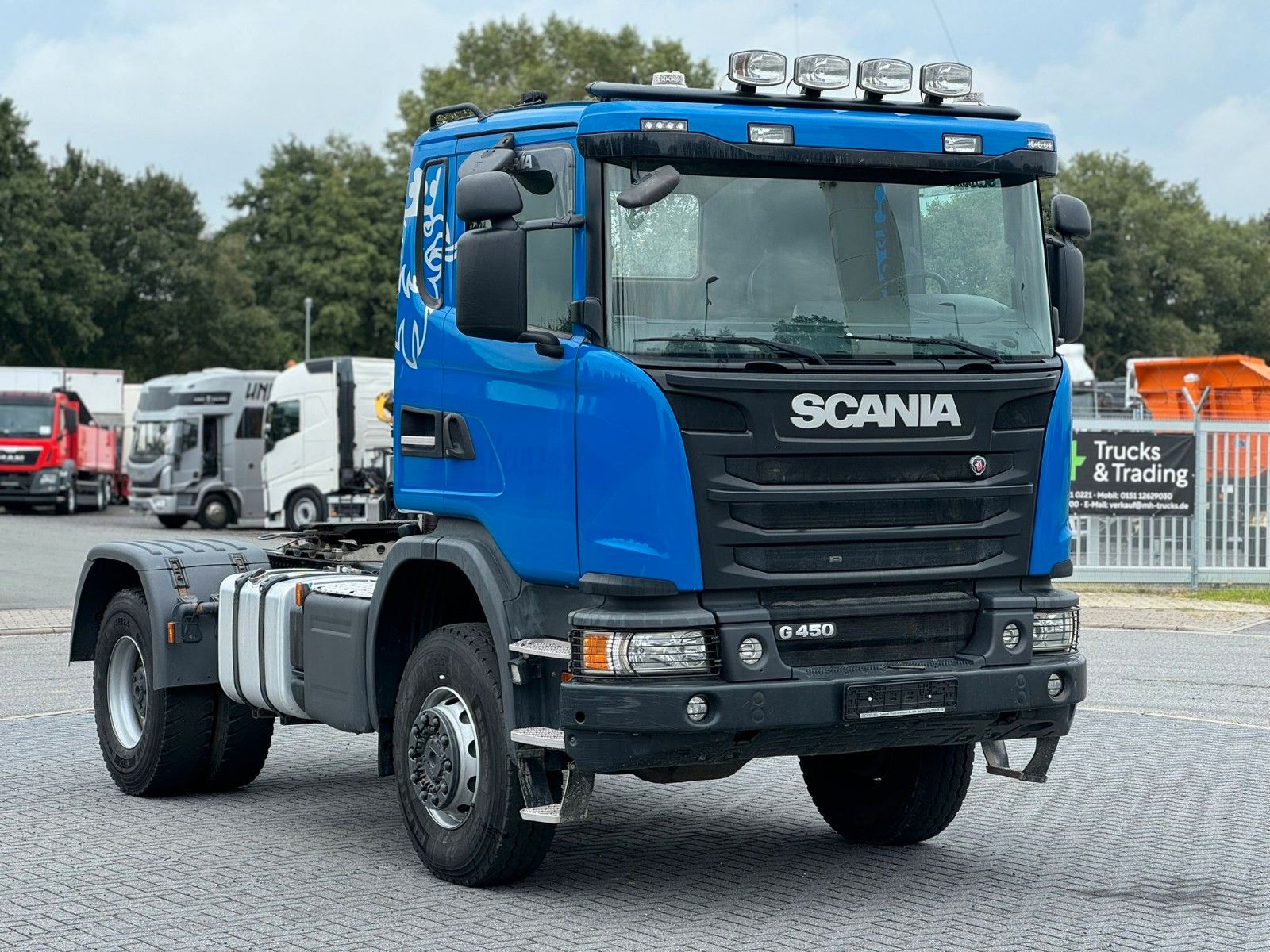 Fahrzeugabbildung Scania G450 4x4H BB Sattelzugmaschine Kipp-Hydraulik