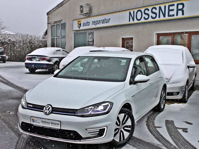 Volkswagen e-Golf 100KW (WäPu,CCS,SHZ,RFK,LED+Light Assist)