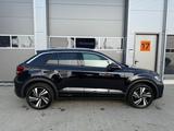 Volkswagen T-Roc R-Line OPF DSG Rentnerfzg. nur 7.600 KM - : Geländewagen, Rent