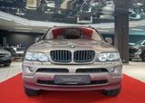 BMW X5 4.4i Sportpaket PDC Xenon Navi Kamera
