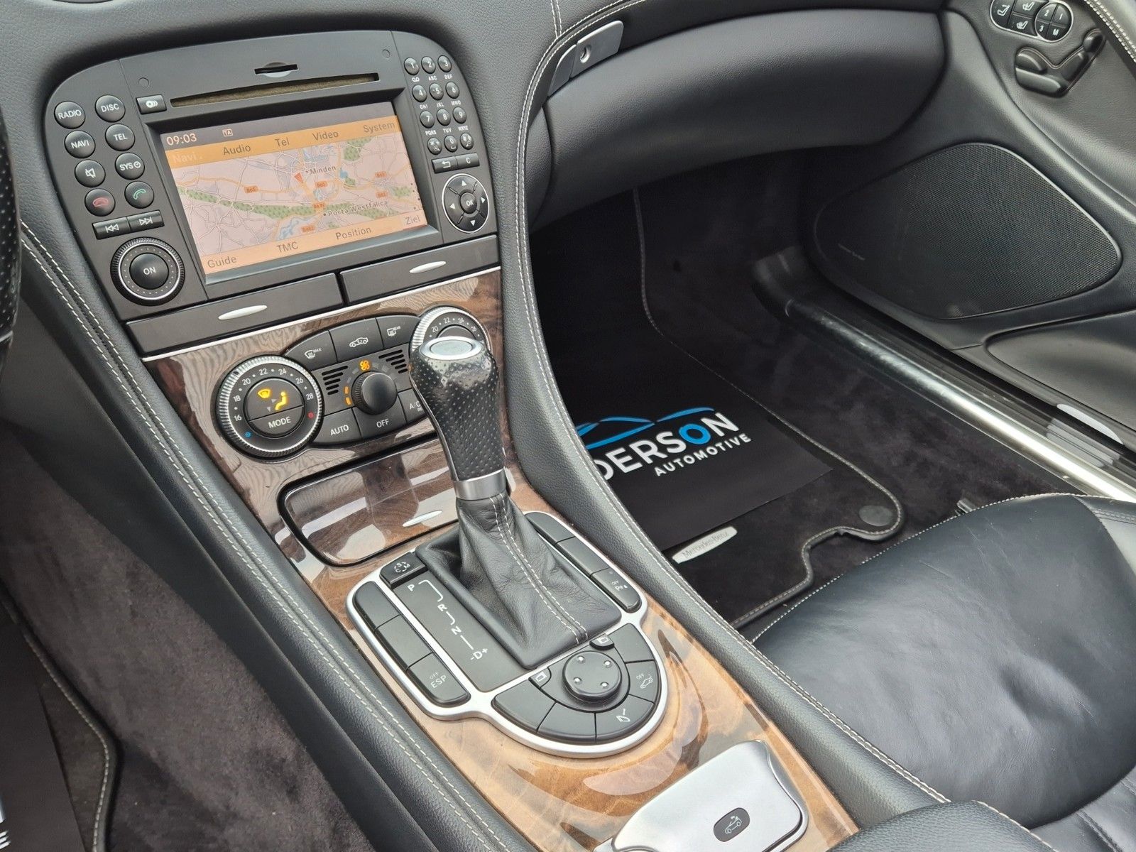 Fahrzeugabbildung Mercedes-Benz SLR SL 350 PIECHA CARBON PANO MEMORY H&K LED