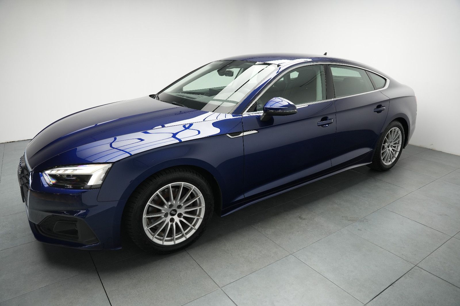 Fahrzeugabbildung Audi A5 Sportback 35 TDI/virtual cockpit/NAVI/LED/CAM