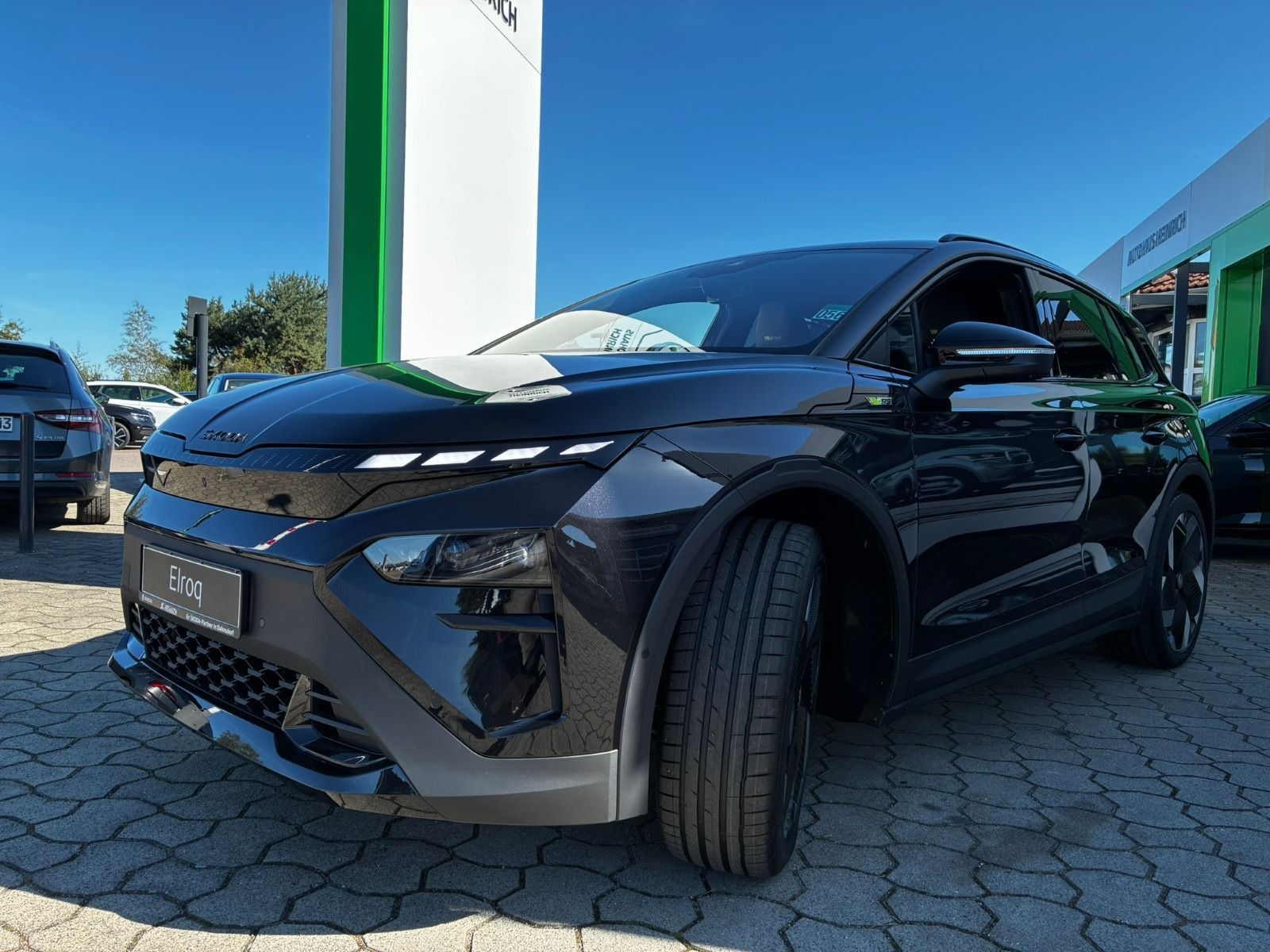 Fahrzeugabbildung SKODA Elroq RS 360°cam*AHK*21Zoll*Head-Up*Wärmepumpe