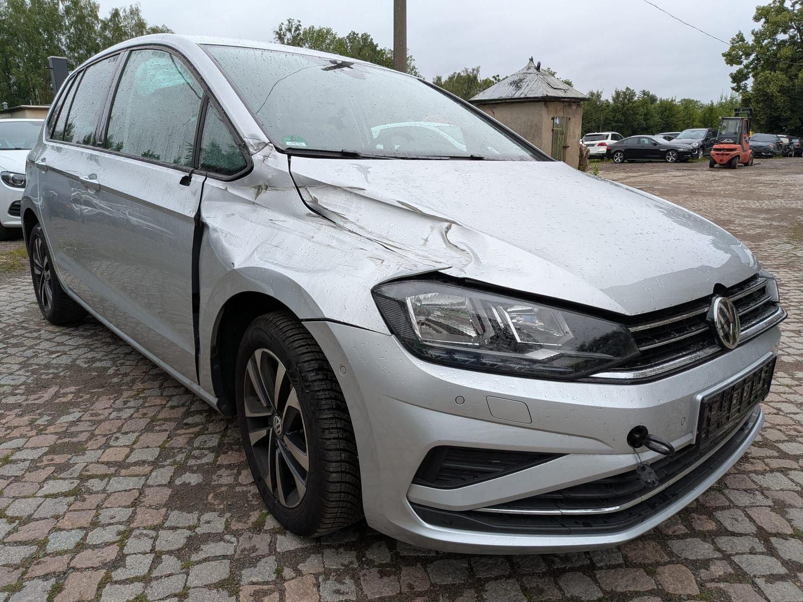 Volkswagen Golf Sportsvan IQ.DRIVE 1.0 TSI Automatik