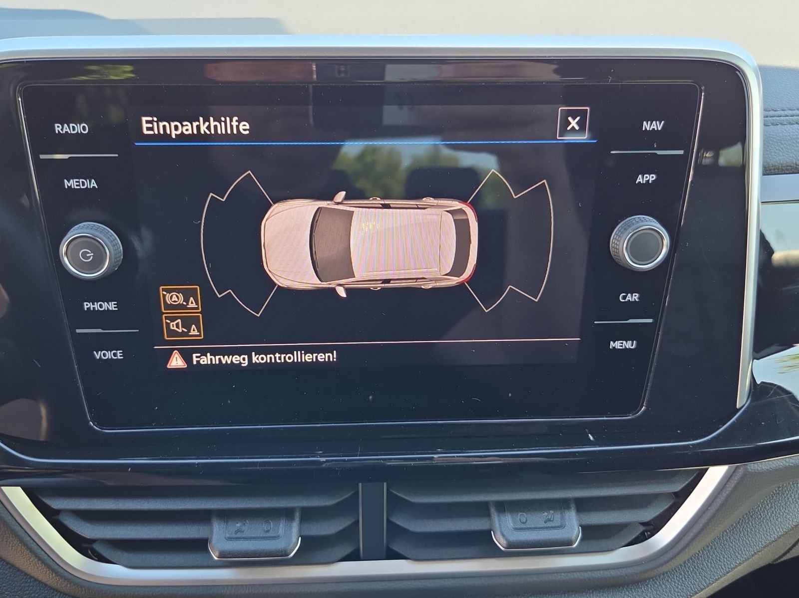 Volkswagen T-Roc - Bild 11