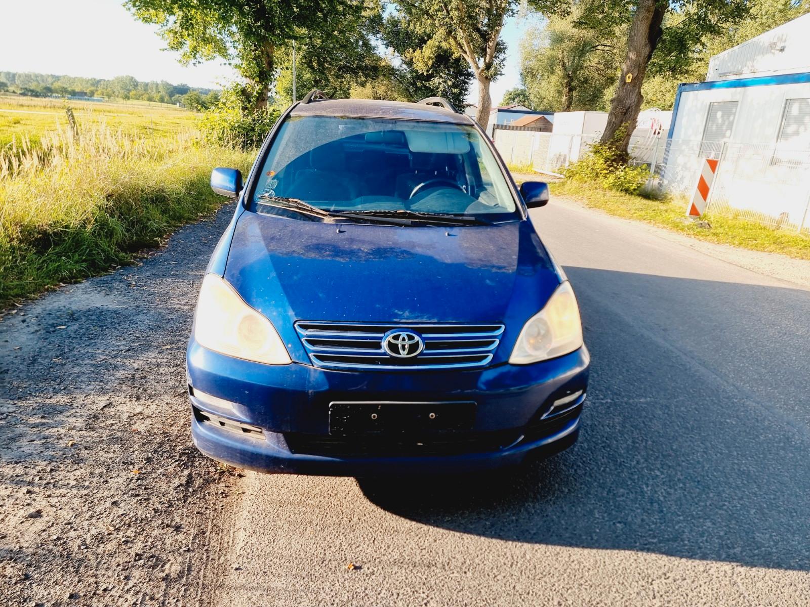 Toyota Avensis Verso 2.0  Automatik / Klima