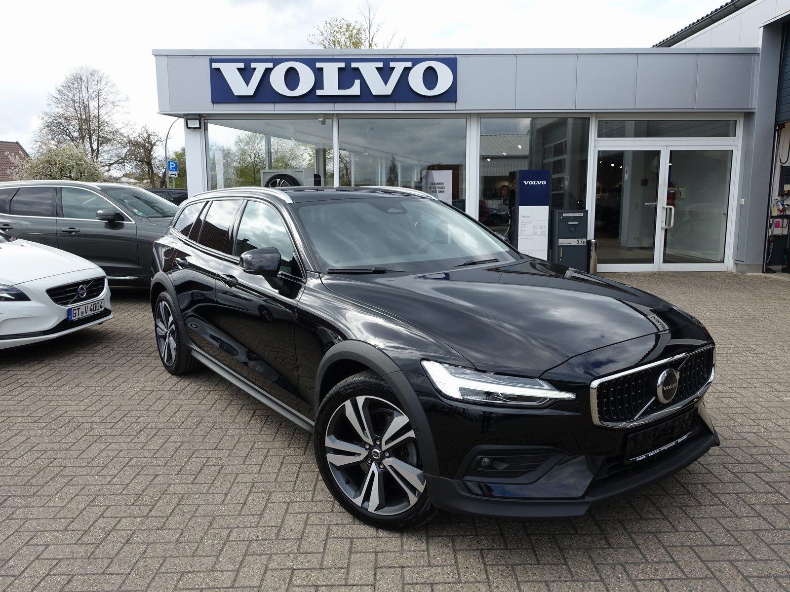 Volvo V60 CrossCountry B4 AWD Plus/AHK/Kamera/Lenkrhz.