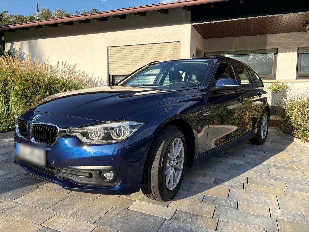 Image of BMW 320