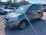 Peugeot Partner Tepee Active *Navi*Kamera*Euro6*1.Hand* - Peugeot Partner mit Benzin-Antrieb: Kombi