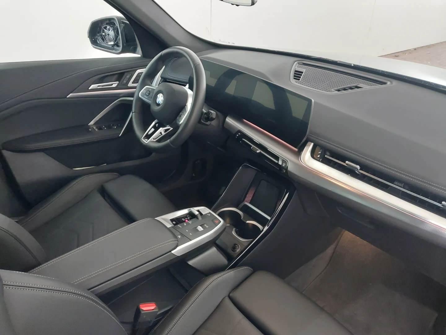 BMW X1 20 d xDrive M Sport LEDER/PANO/AHK/MEMORY