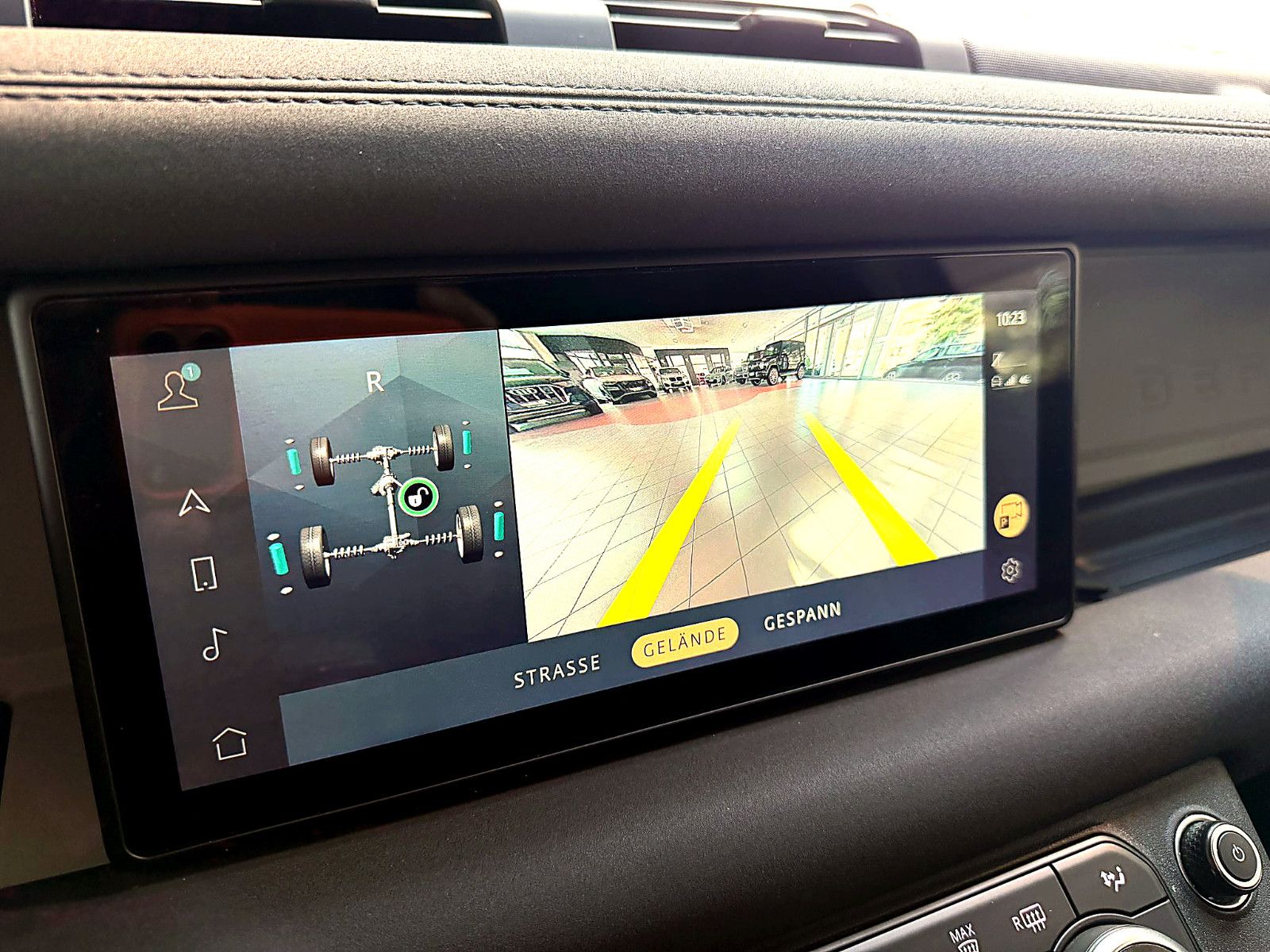 Fahrzeugabbildung Land Rover Defender 110 Hard Top S/3-SITZE/NAVI/LEDER/360''