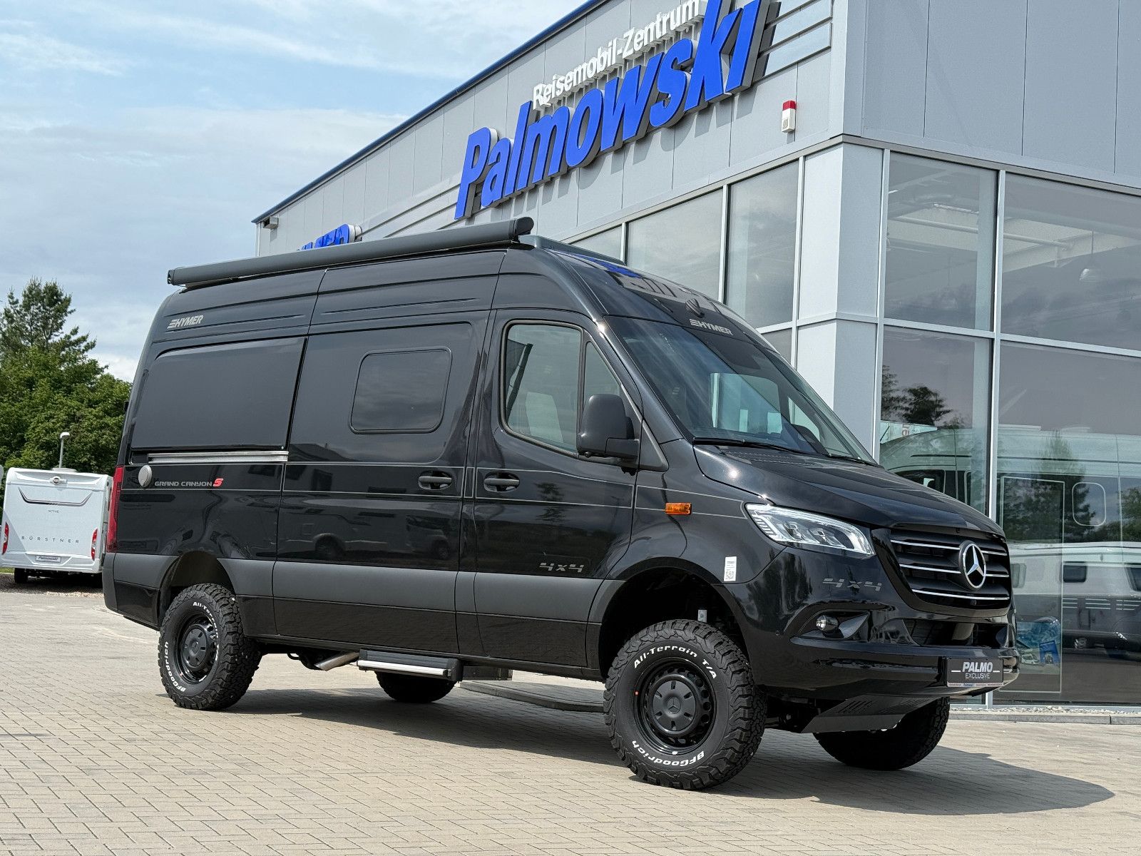 Fahrzeugabbildung HYMER / ERIBA / HYMERCAR Grand Canyon S - MB 600 - 4x4 - 19.986€ Sparen!