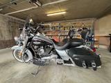 Harley-Davidson Road King Classic - HARLEY-DAVIDSON ROAD KING CLASSIC