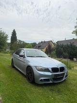 BMW 330i - Facelift M Paket - BMW 330: M Paket