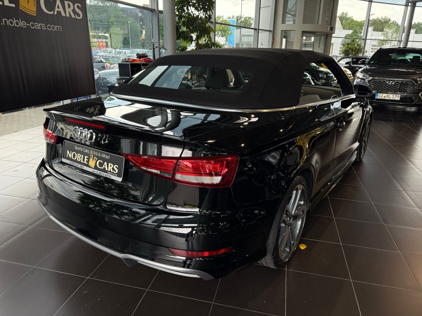 Fahrzeugabbildung Audi A3 Cabriolet 35 TFSI S-Line Competition LED  NAV