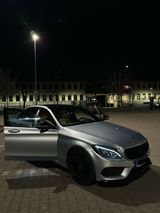 Mercedes-Benz 200 | C63 Umbau - Mercedes-Benz 200: Leder