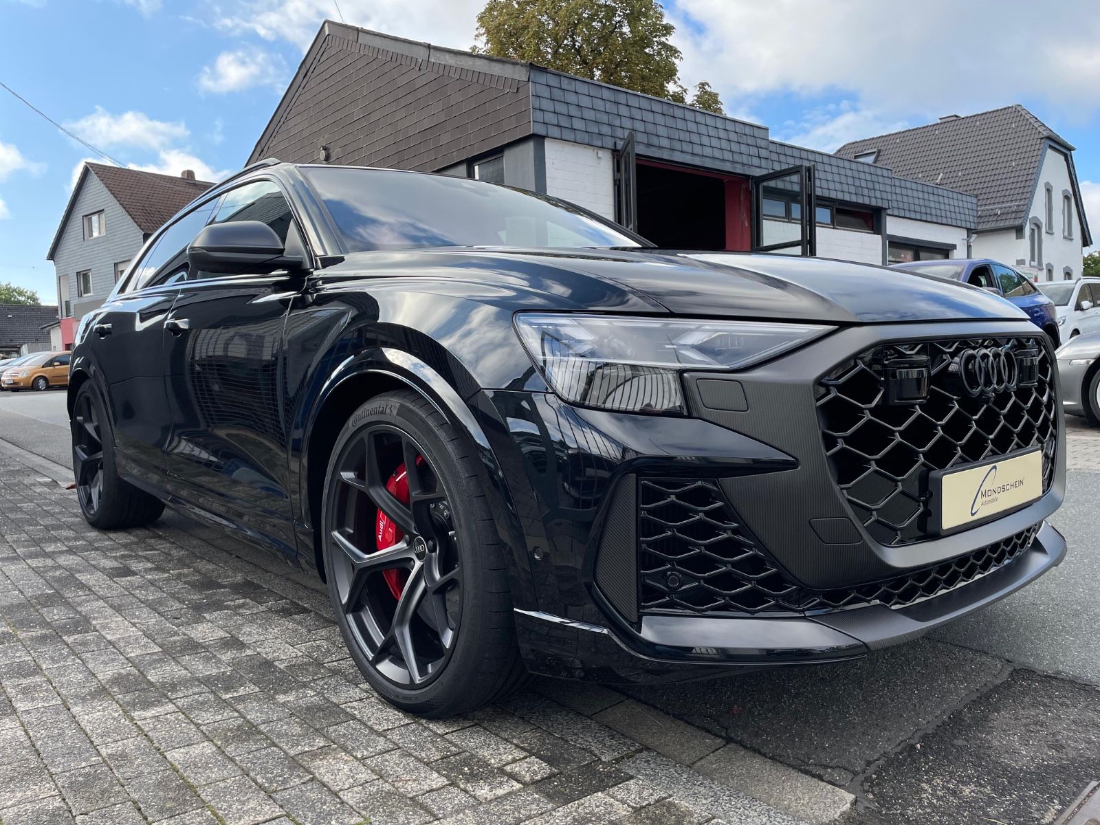 Fahrzeugabbildung Audi RSQ8 Performance Full Option|Carbon|STHZ|B&O Adv