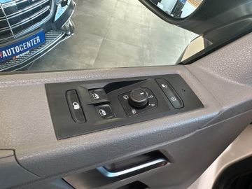 MYAUTOCENTER – Gebraucht- und Jahreswagen mit Werkstattservice in Pfaffenhofen Volkswagen T6.1 Transporter Kasten 4MOTION *1. Hand*AHK*LED