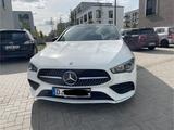 Mercedes-Benz CLA 180 - AMG LINE SPORT PAKET PANORAMADACH - Mercedes-Benz CLA 180 von privat