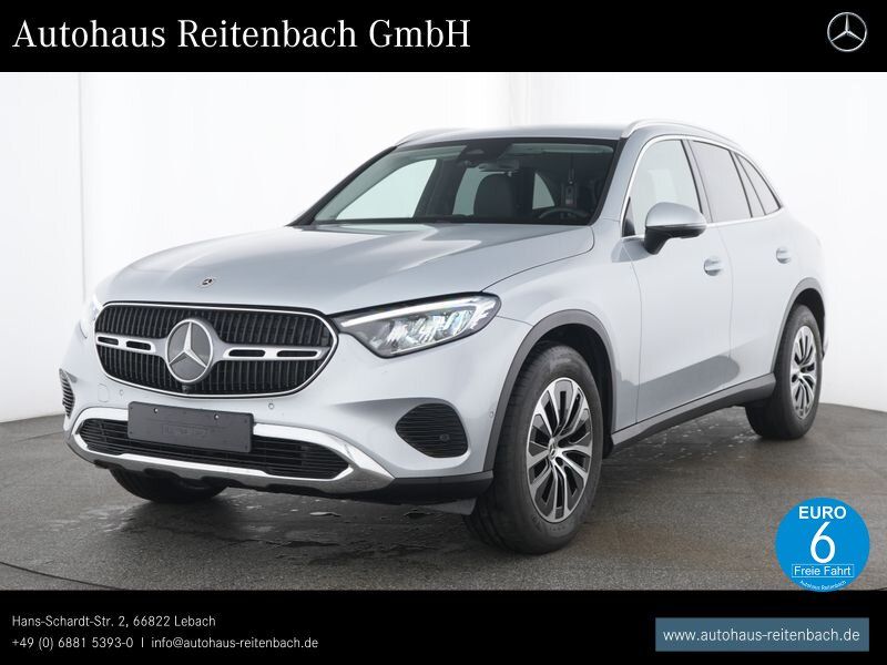 MERCEDES-BENZ GLC200 4M AVANTGARDE+AHK KAMERA+MEMO+LED+EASYPAC
