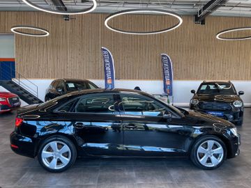 Audi A3 Lim. Quattro 2.0 TDI*NAVI*XENON*HIFI*PDC*ACC*