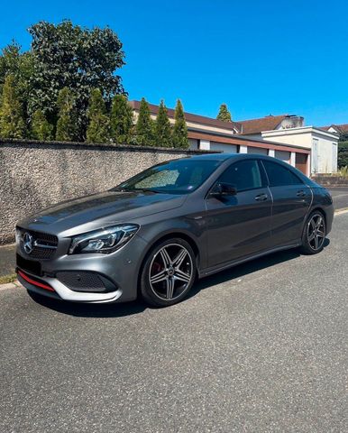 MERCEDES-BENZ Mercedes CLA 250 4Matic / Unfallfrei