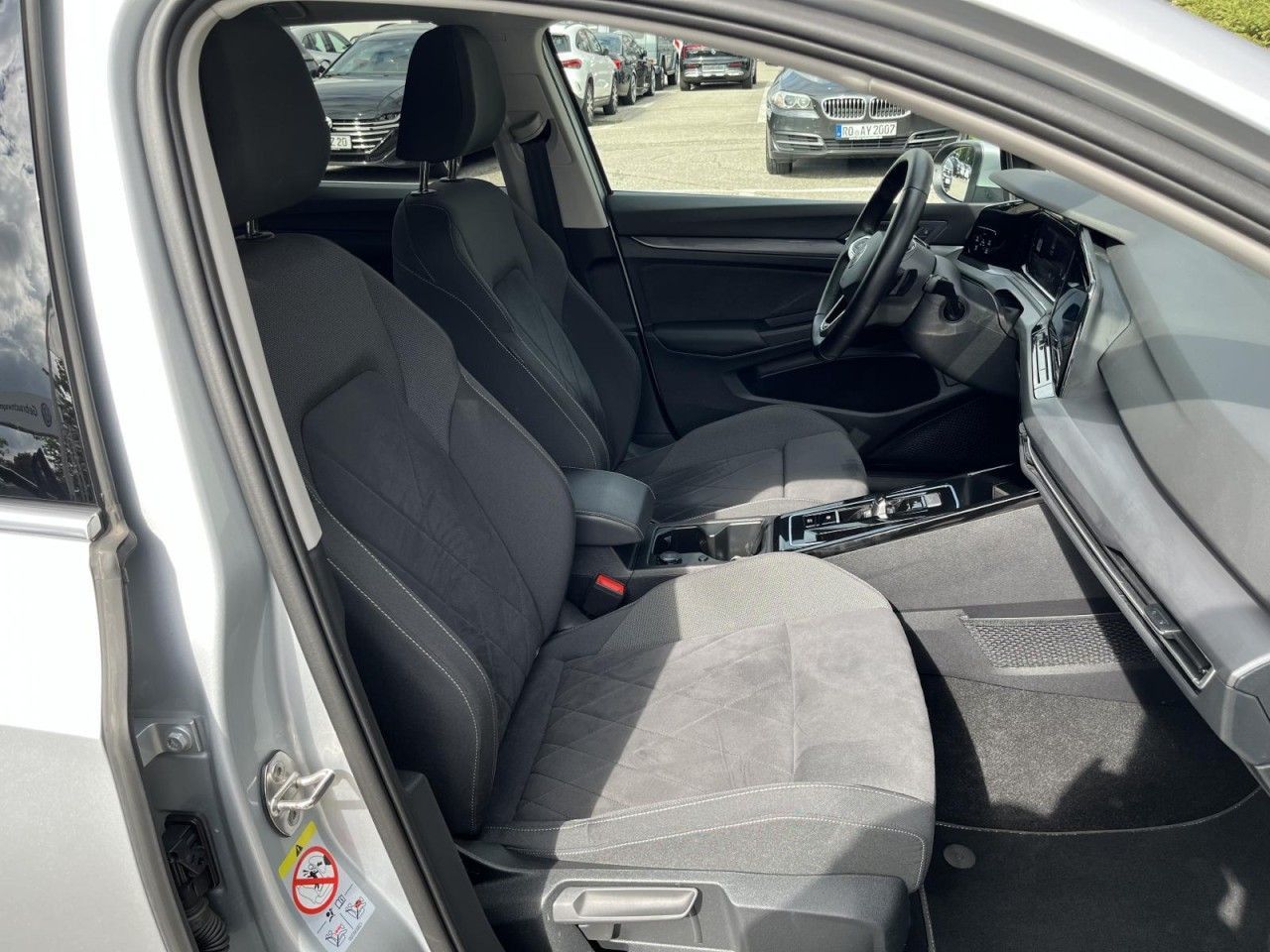 Volkswagen Golf - Bild 11