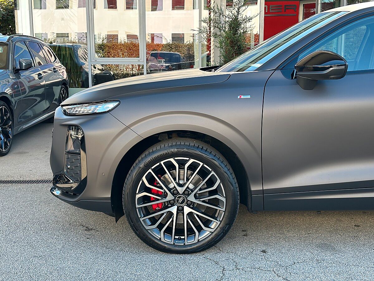 Audi Q3 Sportback TFSI quattro 150kW S-Line S-tronic imagem 3