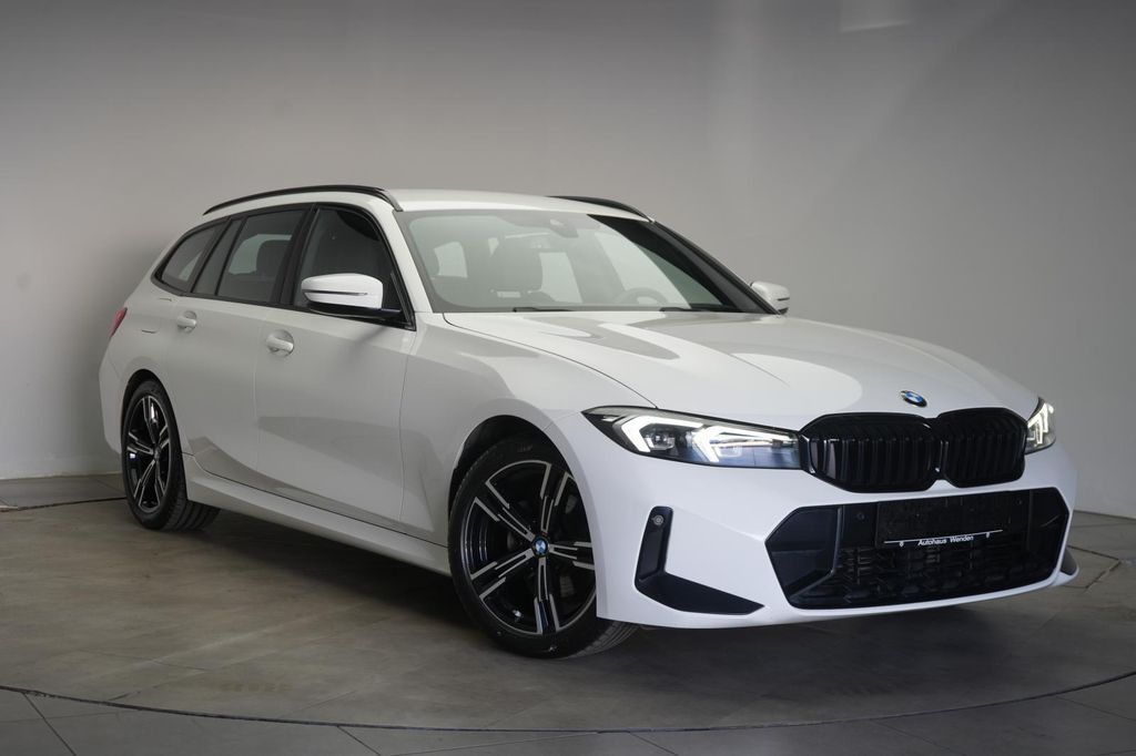 Image of BMW 320
