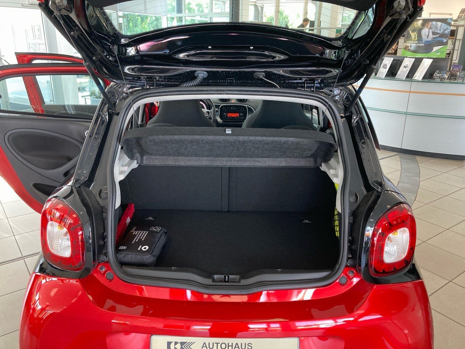 Fahrzeugabbildung Smart forfour 52 kW passion*PDC*Klima*Sitzheiz*LED&Sen