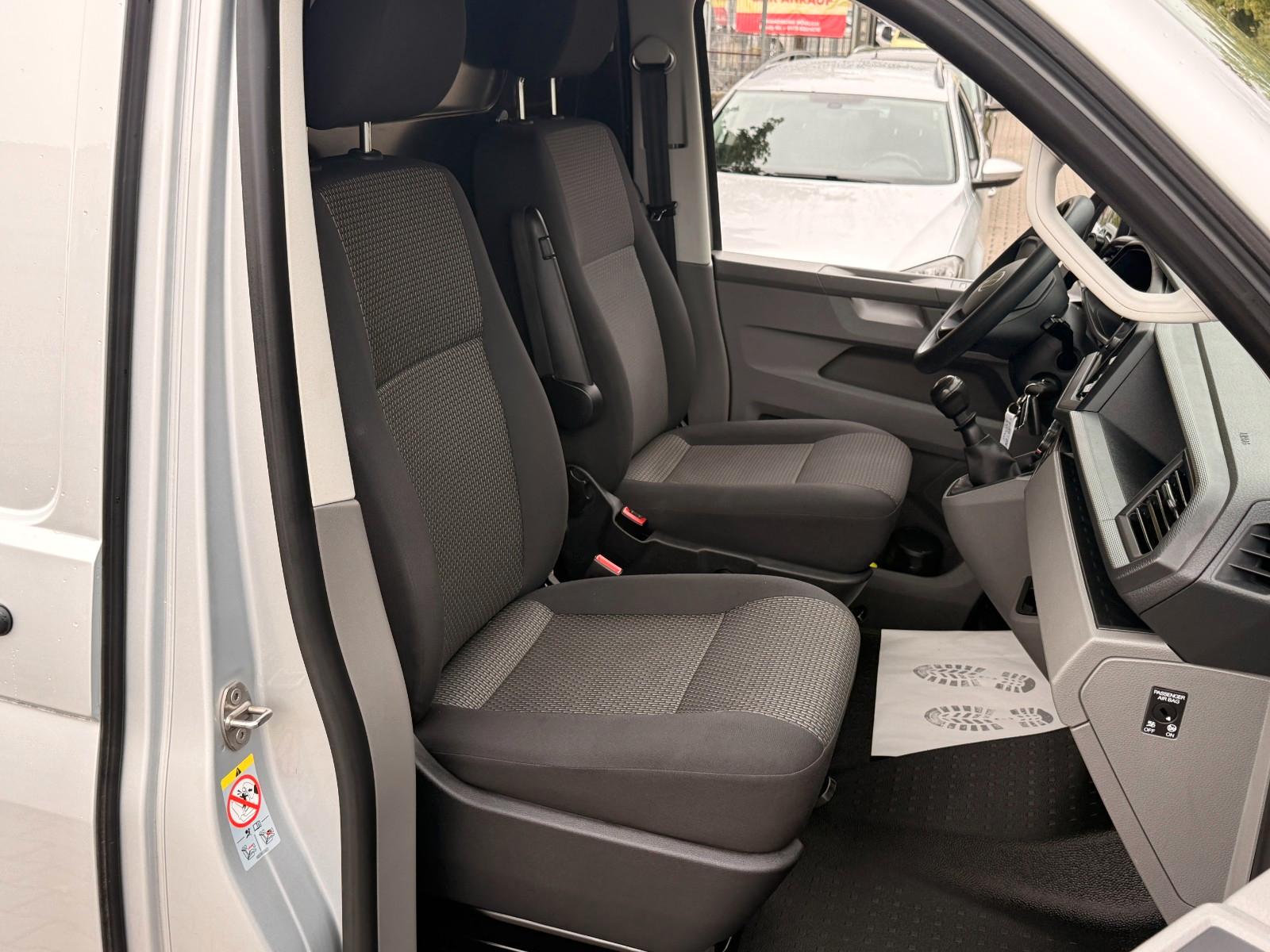 Volkswagen T6.1 2.0 TDI Transporter Kasten FWD*GR.NAVI*PDC*