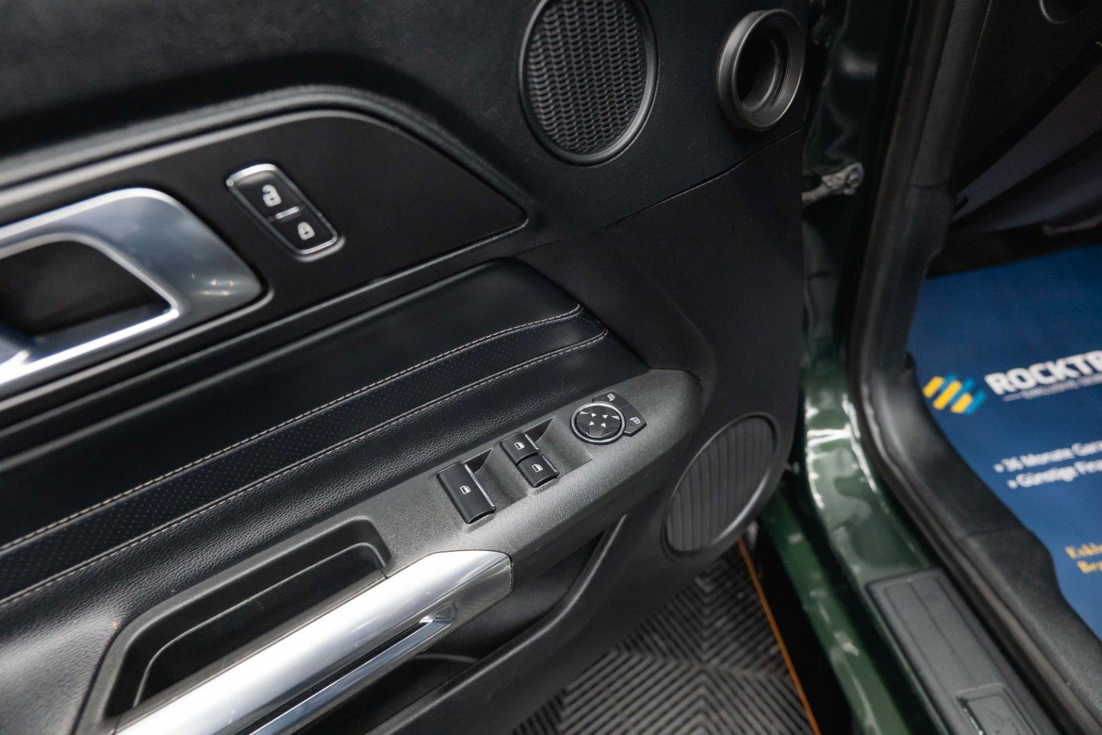 Fahrzeugabbildung Ford Mustang Cabrio DARK HORSE RockTrade Edition 19%