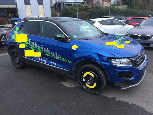 Volkswagen T-Roc   1,5 Active