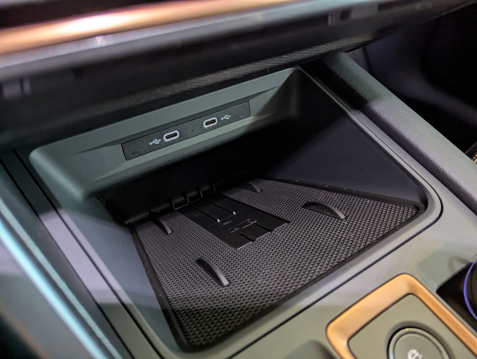 CUPRA Leon 1.5 eTSI Matrix Intelligent-Dynamic-Edge - Image 22