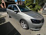 Skoda Fabia 1.2l TSI DSG 81kW Style Combi Style - Skoda Fabia von privat