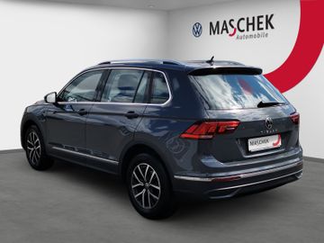 Volkswagen Tiguan - 4