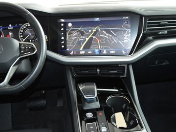 Volkswagen Touareg - 8