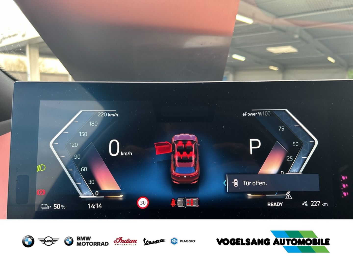 Fahrzeugabbildung BMW iX xDrive 50,Sport,Laserlicht,PanoSkyLounge,Head