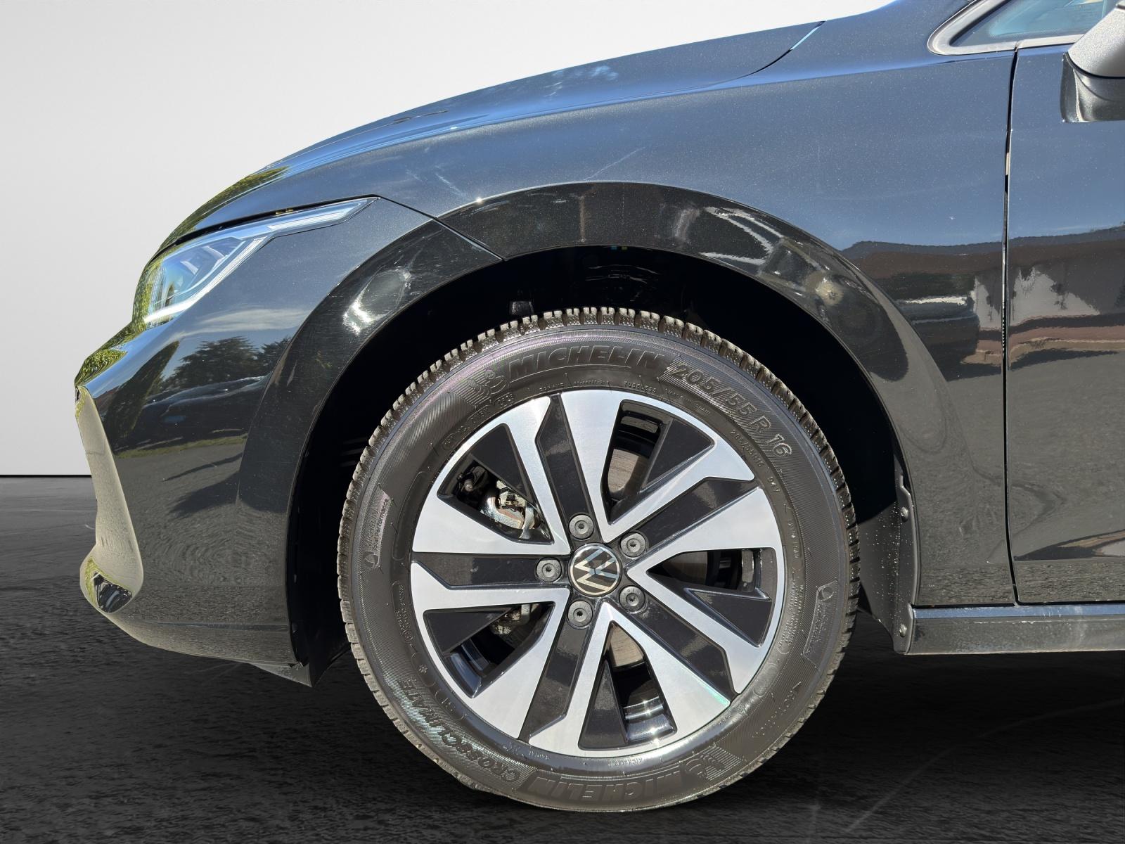 Volkswagen Golf 1.5 eTSI DSG Energy Navi LED Kamera PDC LM, миниатюра 6