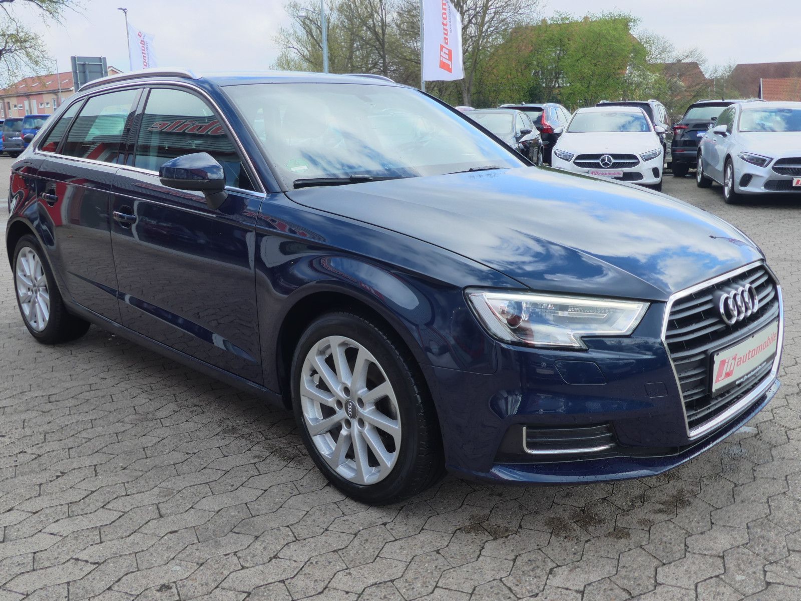 Audi A3 Sportback 30 TDI design Navi*SHZ*LED*ab 199€ foto 8