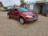 Renault Megane 1.6 16V*T.Leder*Klima*PDC*Sitzh.* - gebrauchte Renault Megane aus dem Jahr 2005