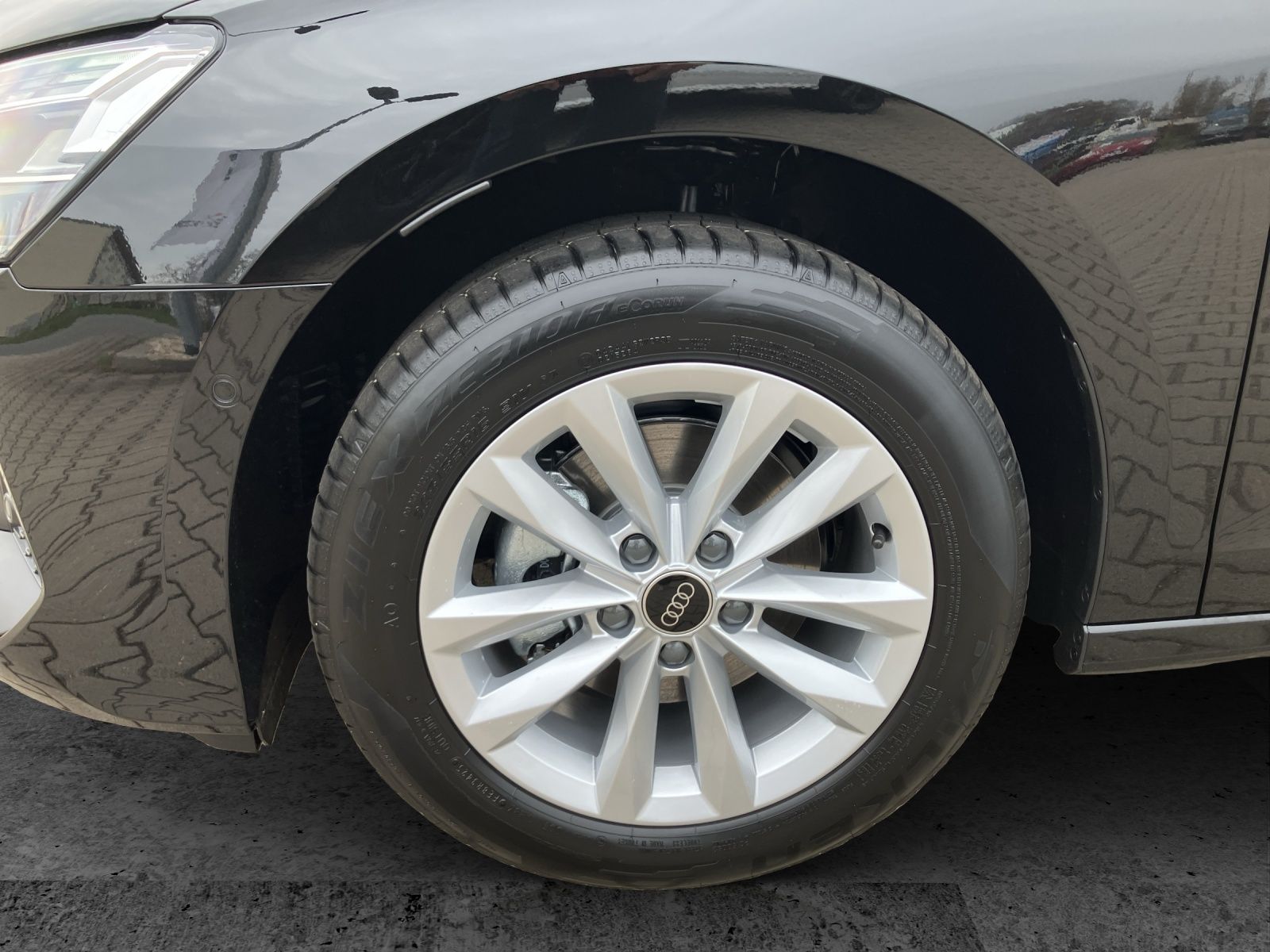 Fahrzeugabbildung Audi A3 Sportback TFSI LED ACC DAB NAVI