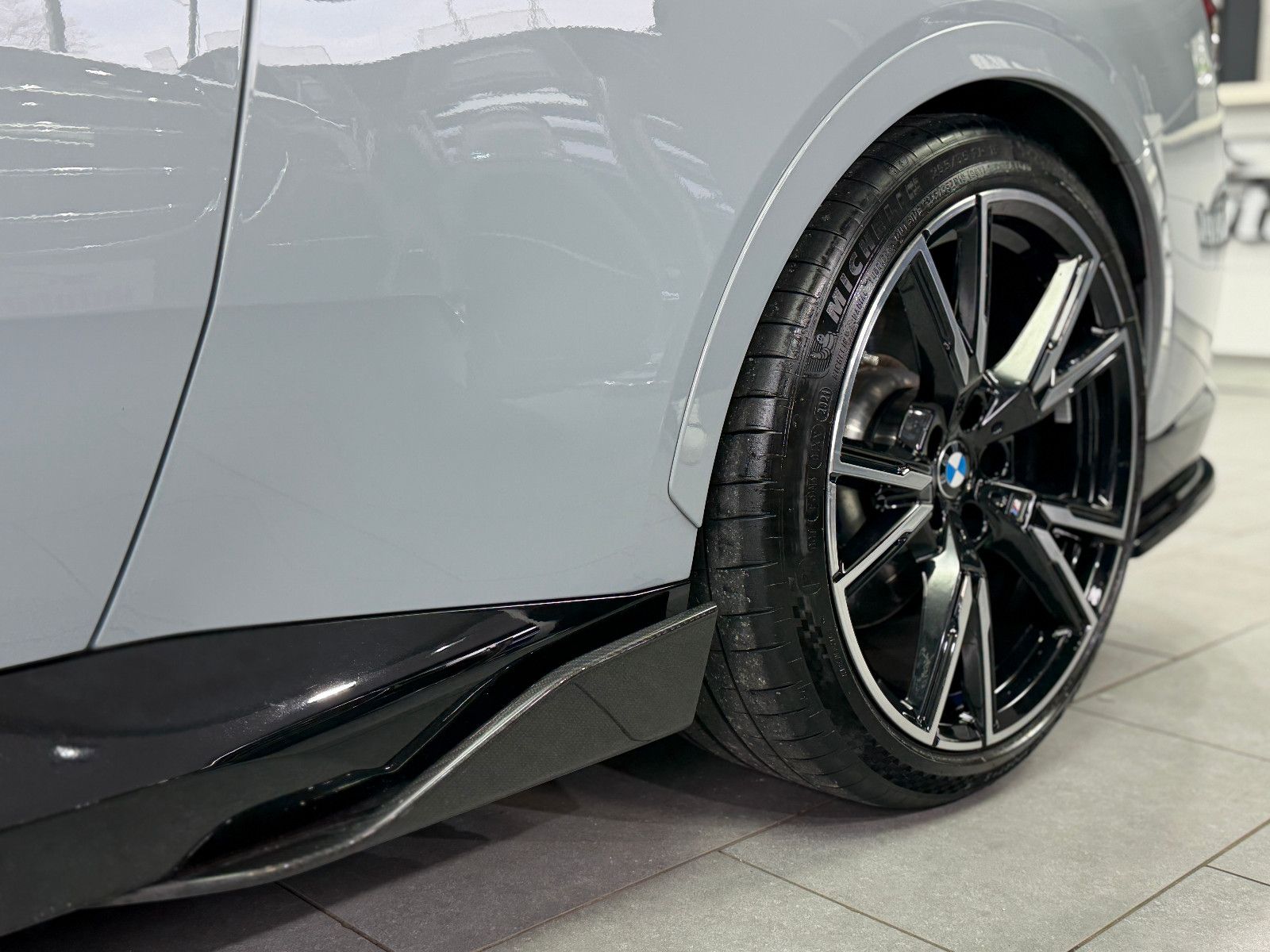 Fahrzeugabbildung BMW BMW M240i xDrive|GRAIL|EVENTURI|M-SItz|LASER|H&K