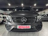 Mercedes-Benz V 300 d 4M Lang AMG PANO/DISTR/AUT/LED/BURMESTER - : Grau, Panorama-Dach