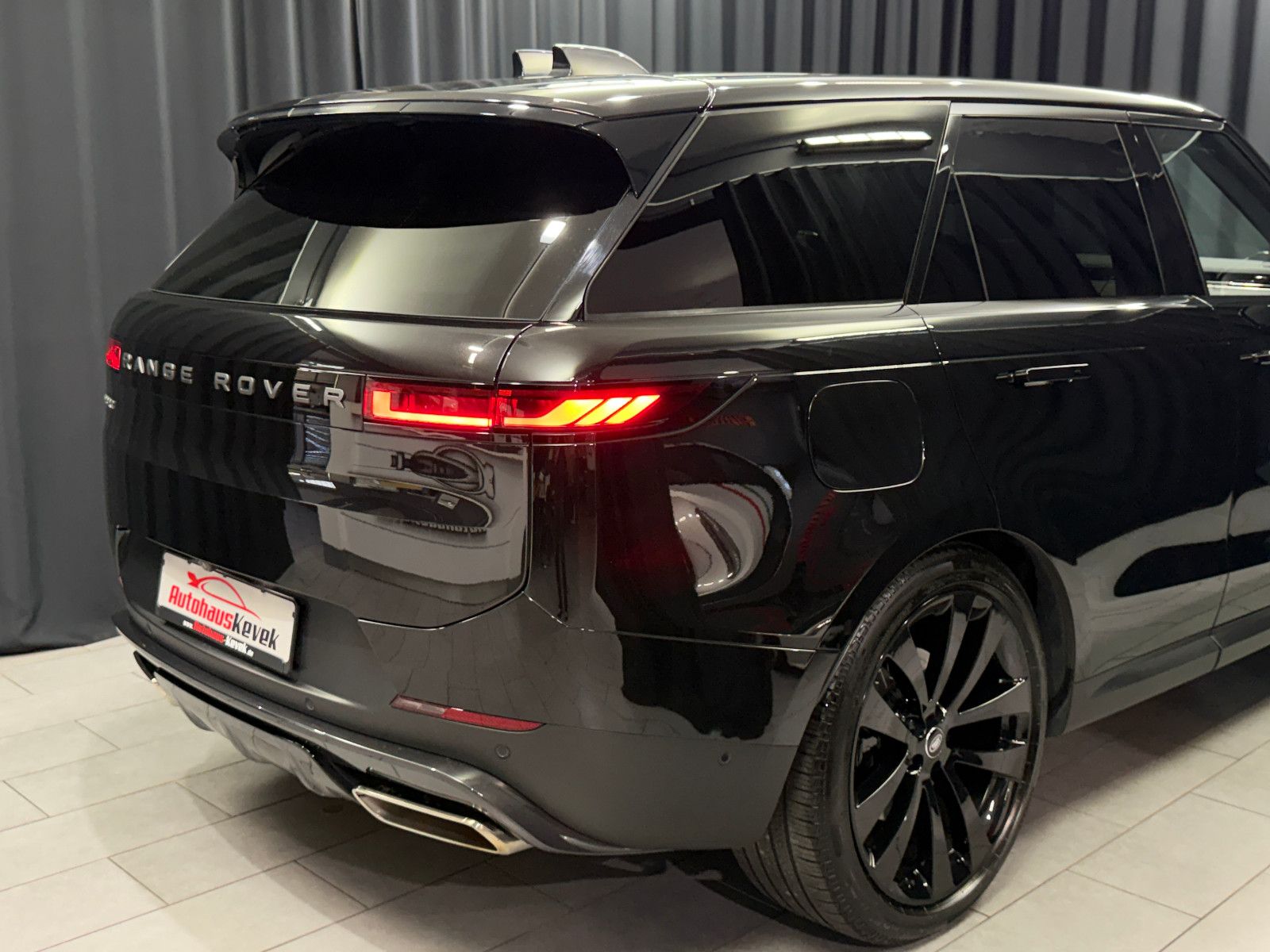 Fahrzeugabbildung Land Rover Range Rover Sport S Hybrid |MERIDIAN|360°|LUFT