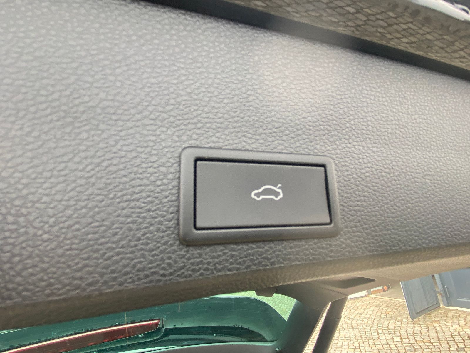 Fahrzeugabbildung CUPRA Ateca 2,0 TSI DSG VZ 4Drive *NAVI *AHZV *Winterp