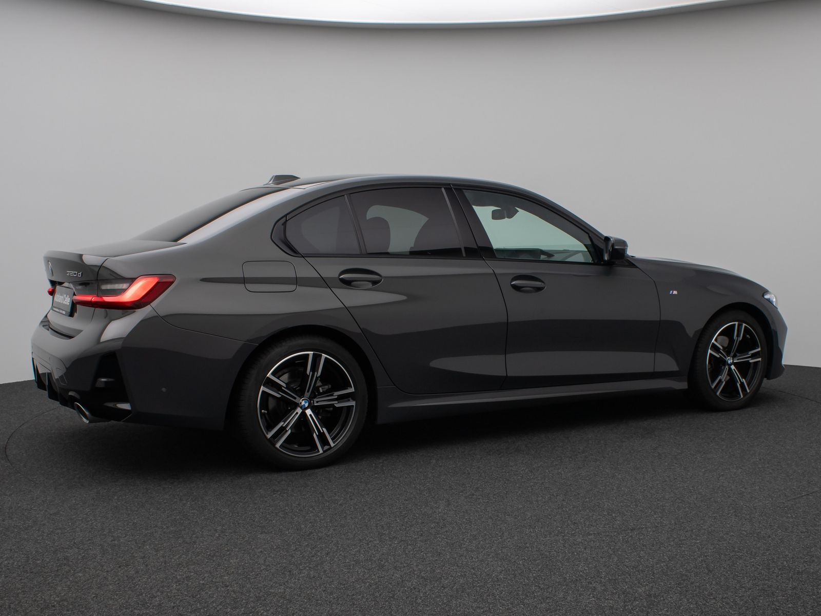 Fahrzeugabbildung BMW 320d  xD M Sport Kamera DAB HiFi Stop&Go Komfort